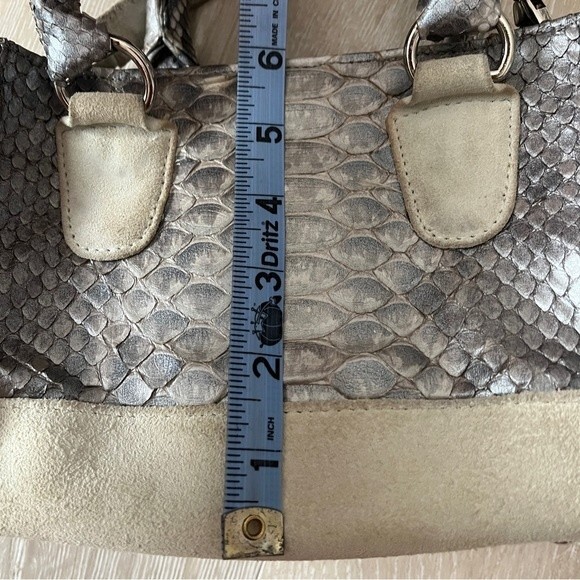 Chic Metallic Genuine Python Crossbody Bag - Picture 11 of 13